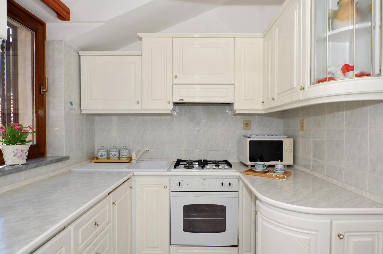 Apartmani Basic 1 Σπλιτ Εξωτερικό φωτογραφία